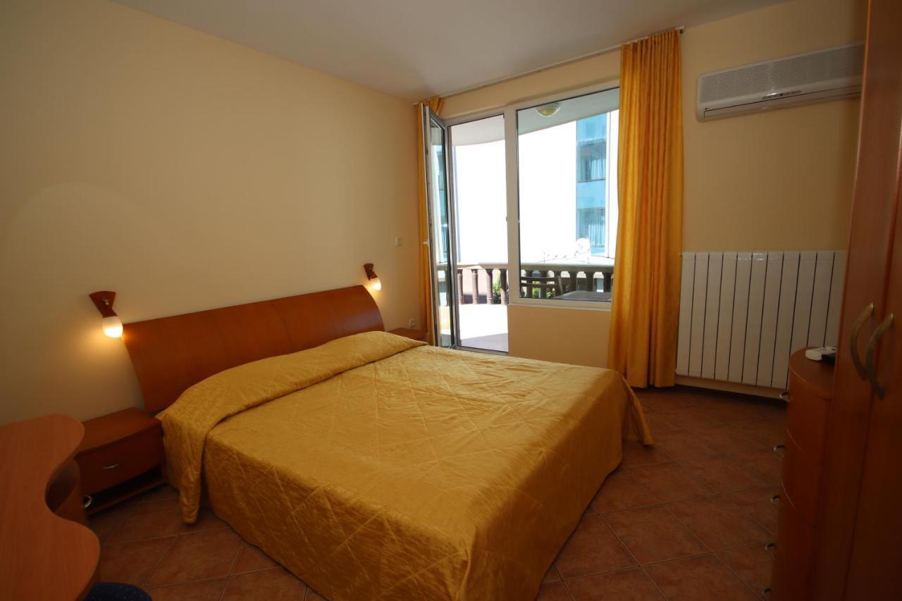 Hotel Continental - Half Board Kiten  Buitenkant foto