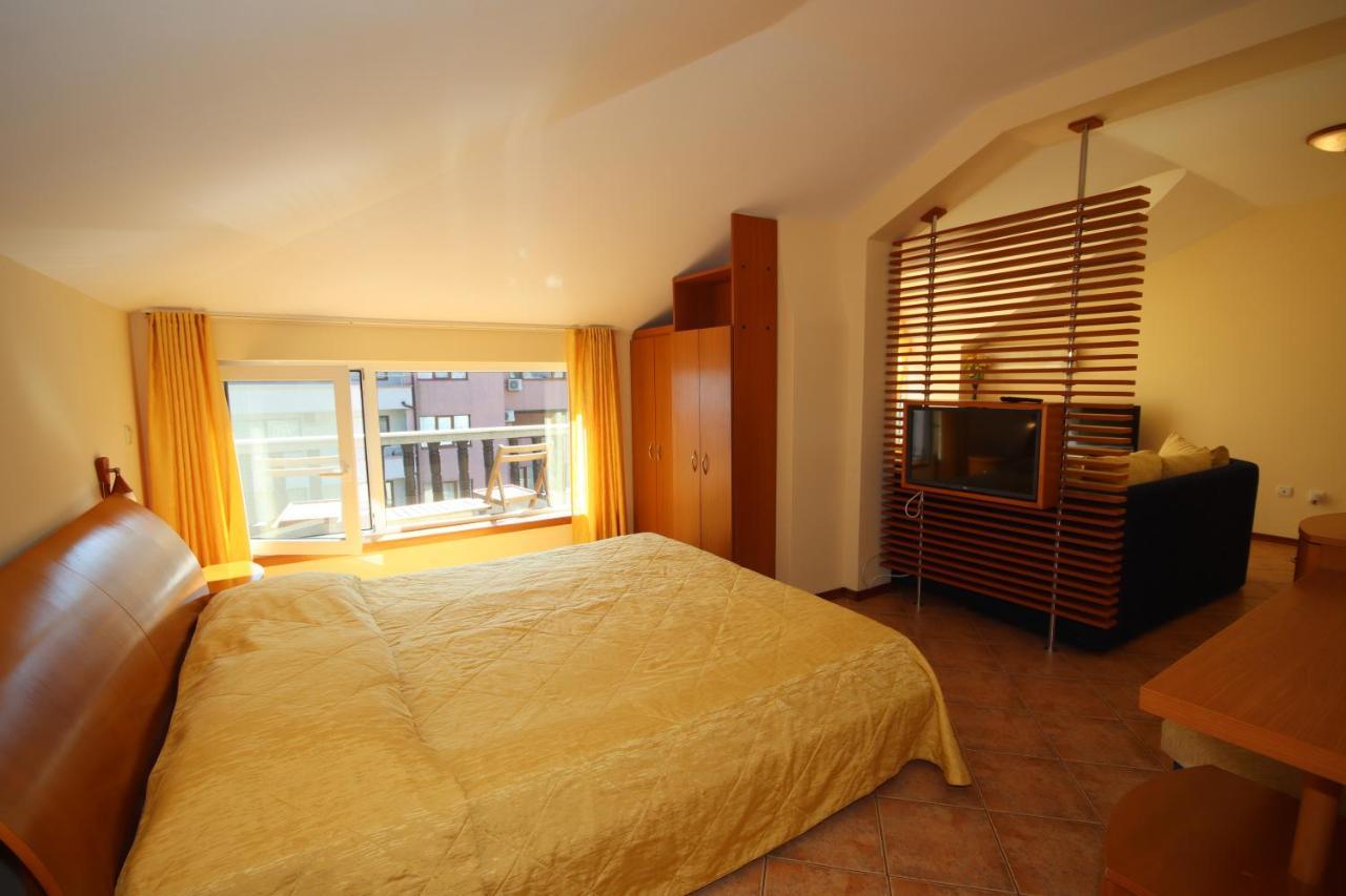 Hotel Continental - Half Board Kiten  Buitenkant foto